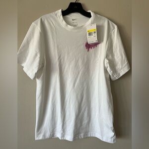 Nike dri fit T-shirt with graffiti , new with tags